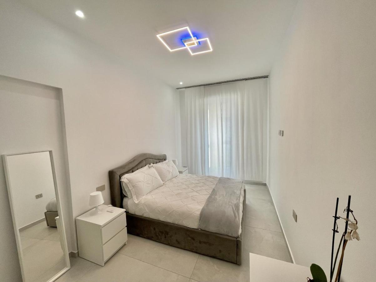 Varese Apartment Екстер'єр фото